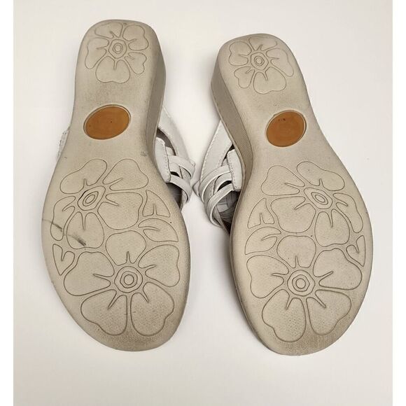 Born Tansey Wedge Slide Sandal Shoes Color White Size 8M - Picture 12 of 12